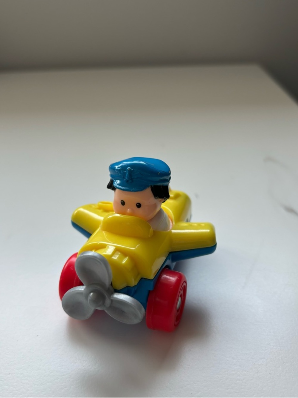 Little people wheelies airplane